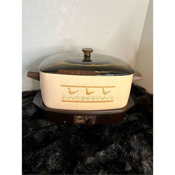 Vintage West Bend 6 Qt Slow Cooker Griddle Base Amber Glass Lid Duck Goose - Picture 1 of 11